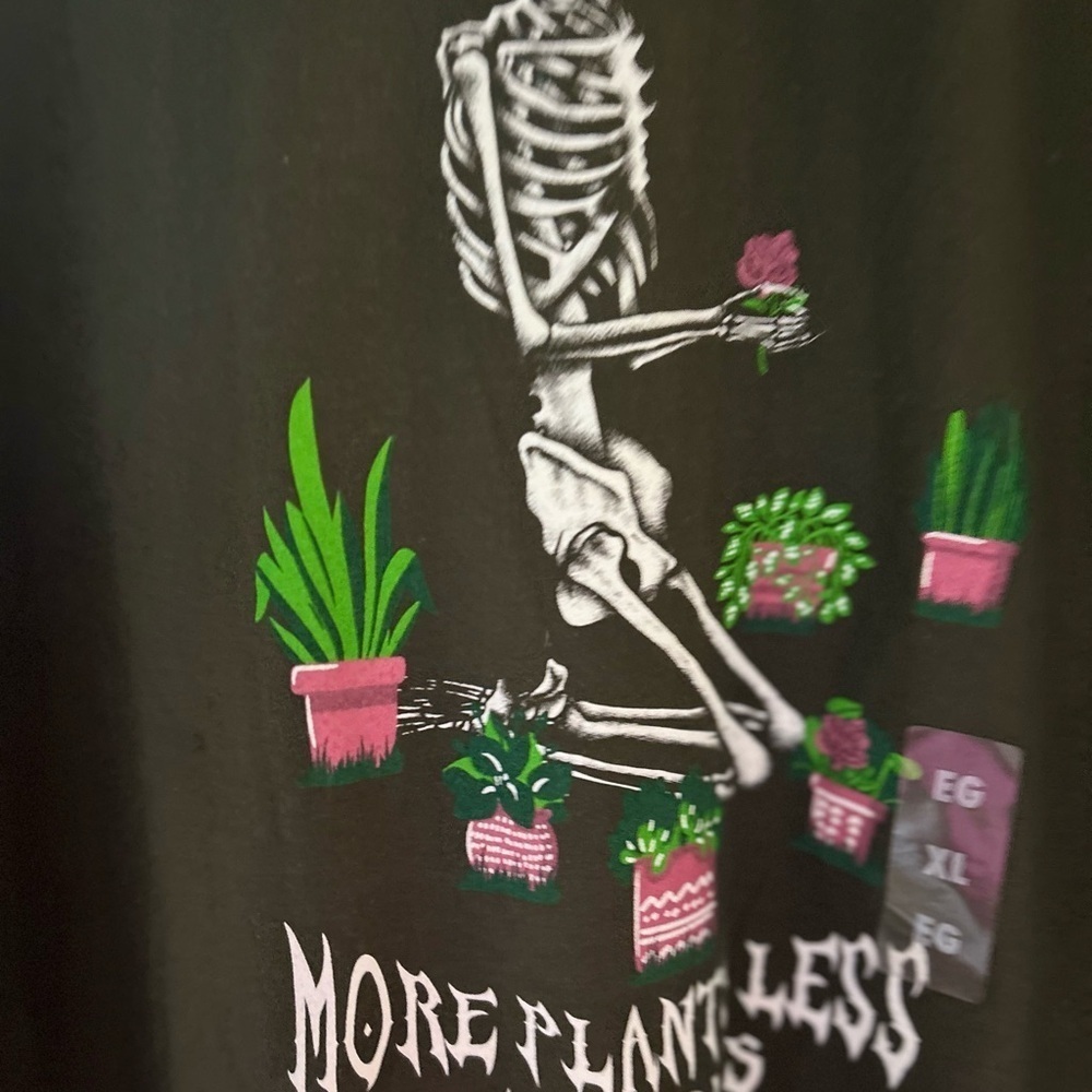Green Graphic Tee with Skeleton and plants Design - Picture 5 of 7